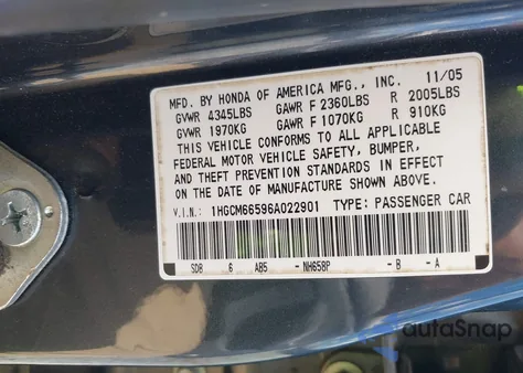 2006 Honda Accord 3.0 Ex z USA, uszkodzony, nr VIN 1HGCM66596A022901